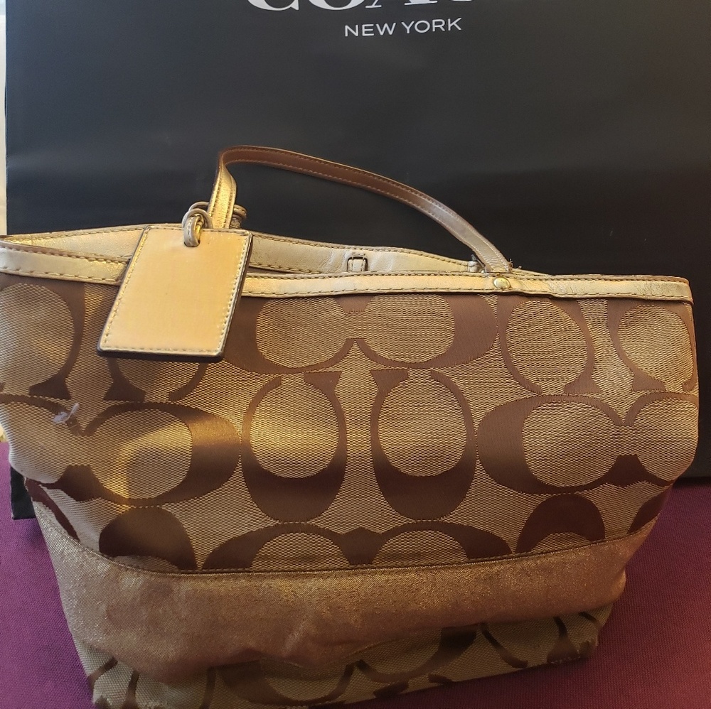 Coach tote